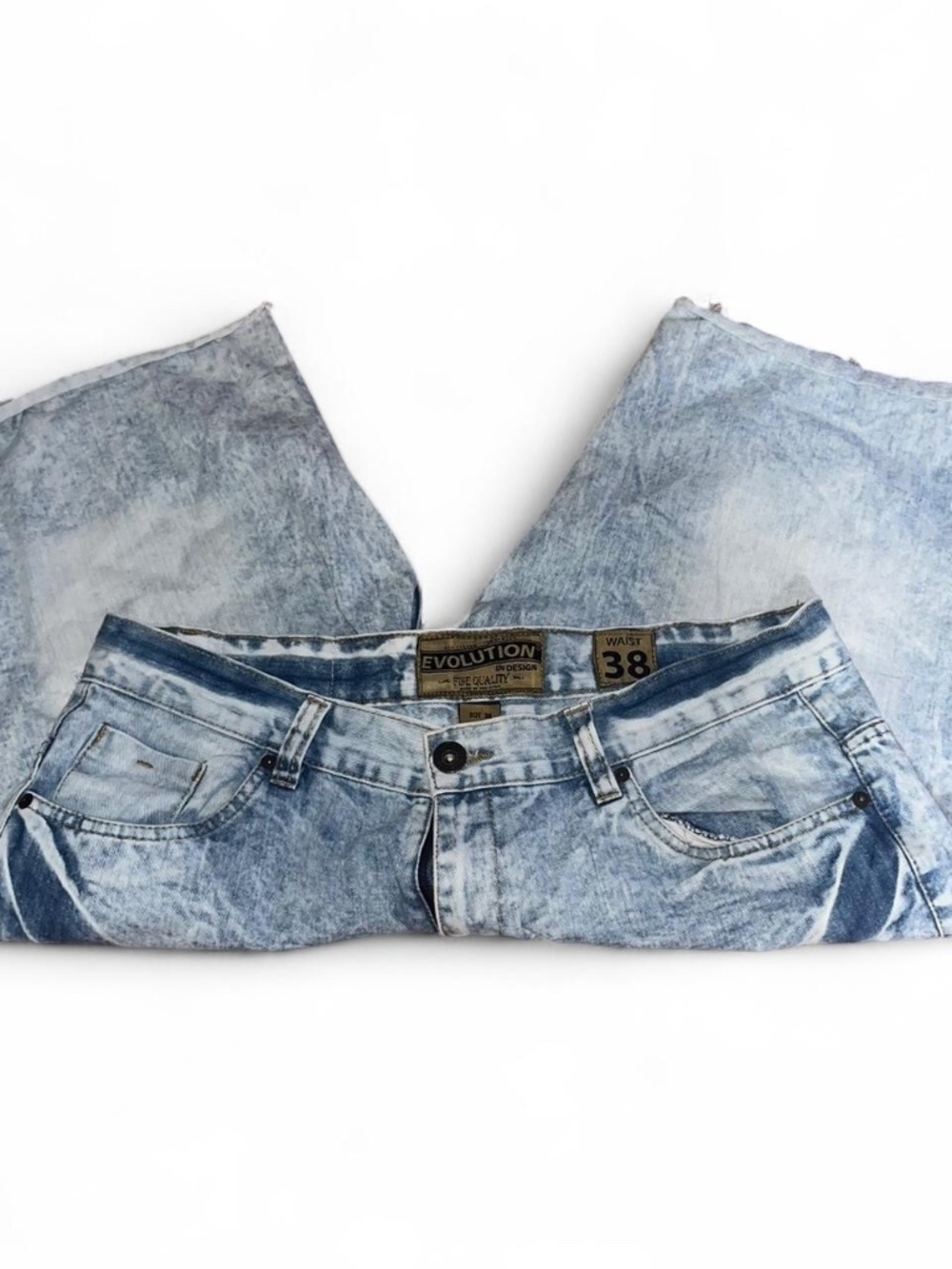 Evolution in design baggy acid wash Jean Shorts size 38